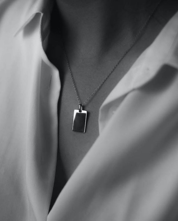 Les soldes bijoux pour hommes : Des offres imbattables à ne pas manquer !